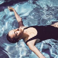 img-girl-swimming img-girl-swimming
